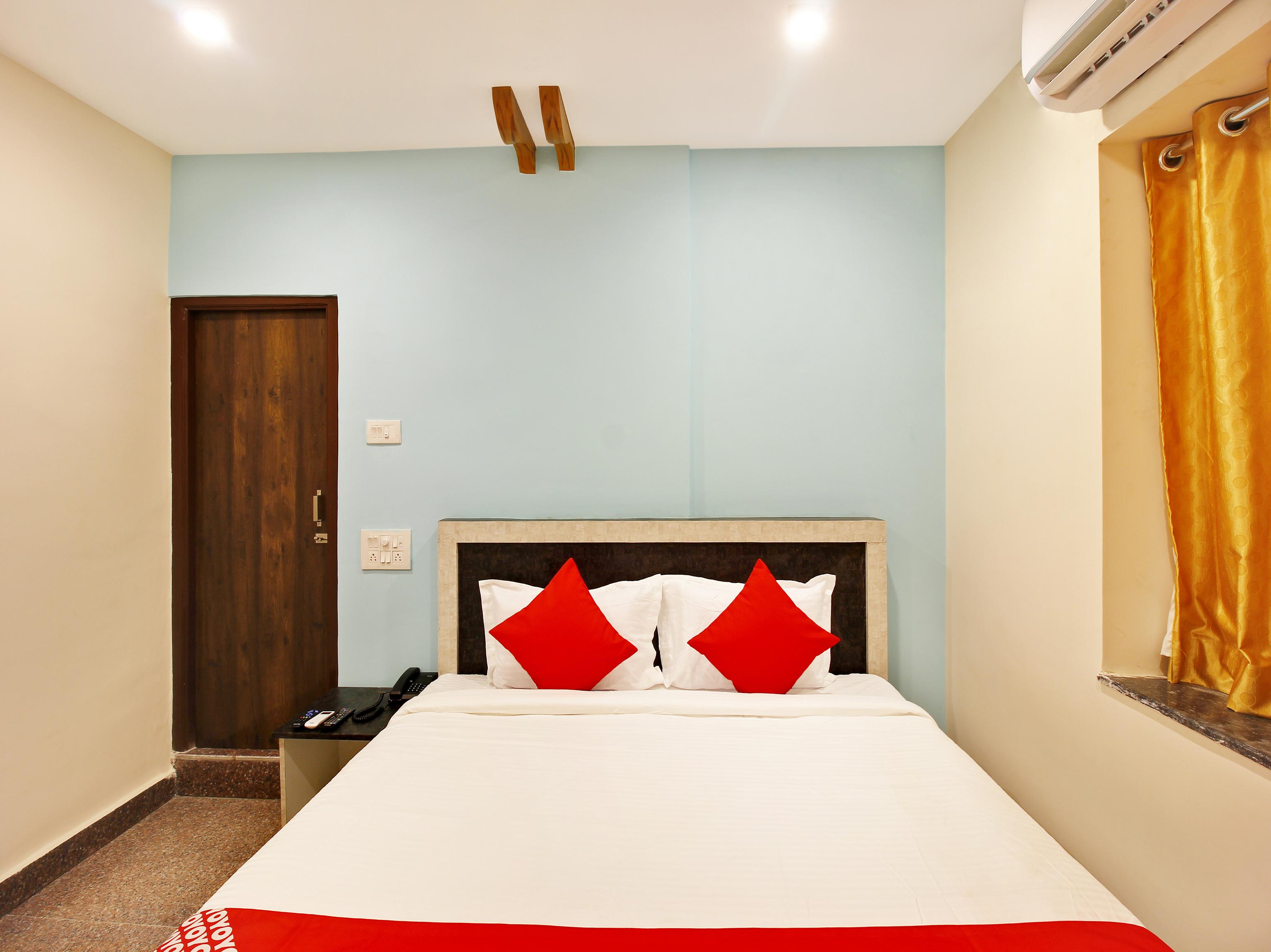 Capital O Hotel Vaishnavi Secunderabad Ngoại thất bức ảnh